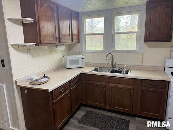 3rd image of 129 & 131 Edgehill Ave