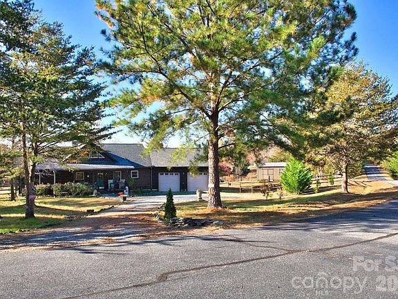 5th image of 543 Moonlight Pass