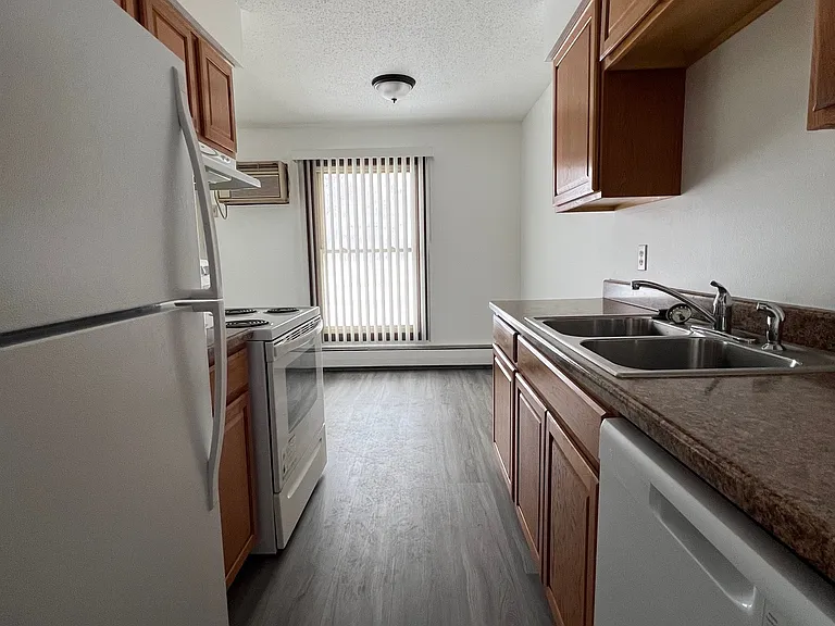 903 11th Ave S #1 — Photo 3