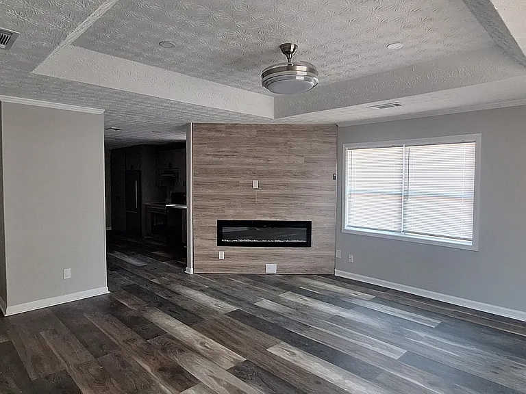 1114 Summer Brook Rd #B — Photo 3