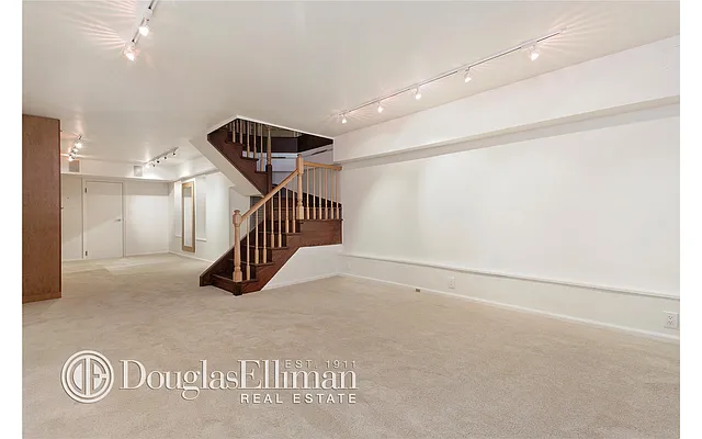 Rented by Douglas Elliman | media 17