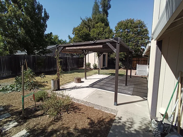 8205 Clarion Cir — Photo 3