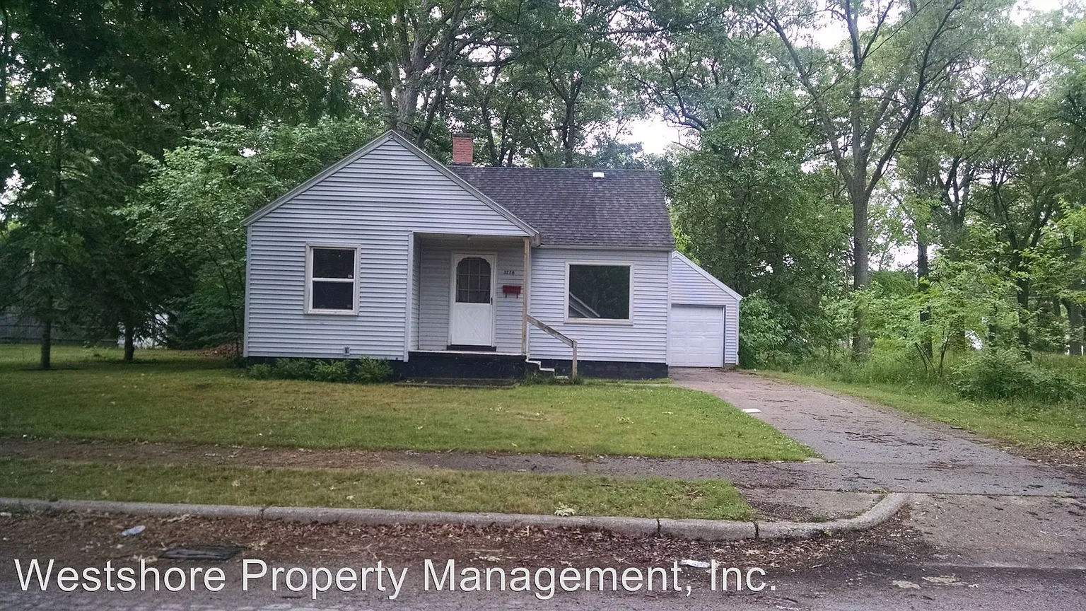 3228 Mona St photo 1