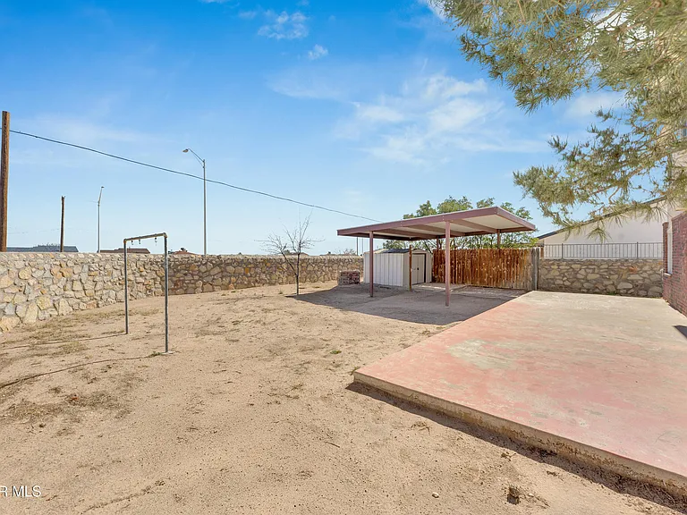 11330 Loma Del Sol Dr — Photo 33
