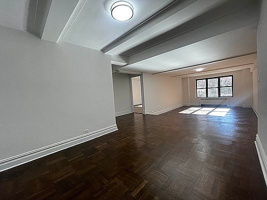 1st image of 107 E 38th St #2E