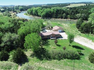 22872 E Fort McPherson Rd, Brady, NE 69123