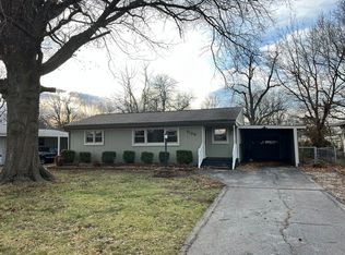 2129 S Delaware Ave, Springfield, MO 65804