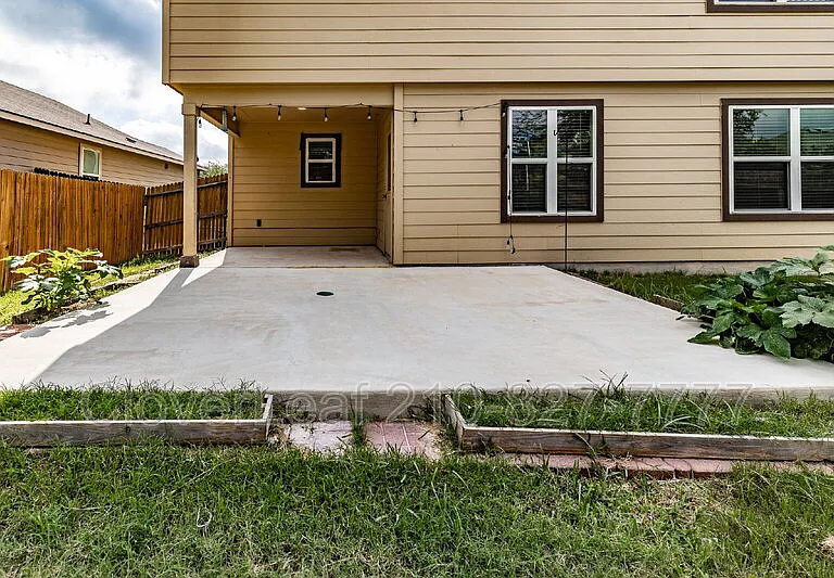 6415 Kendall Cv — Photo 39