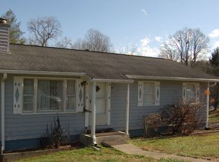 105 Fort Hembree Rd, Hayesville, NC 28904
