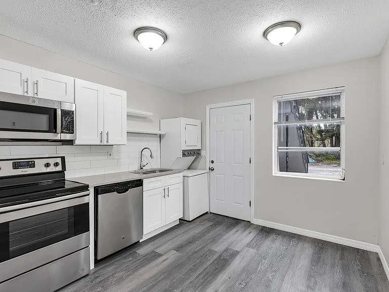 751 Bellevue Ave #1 — Photo 1