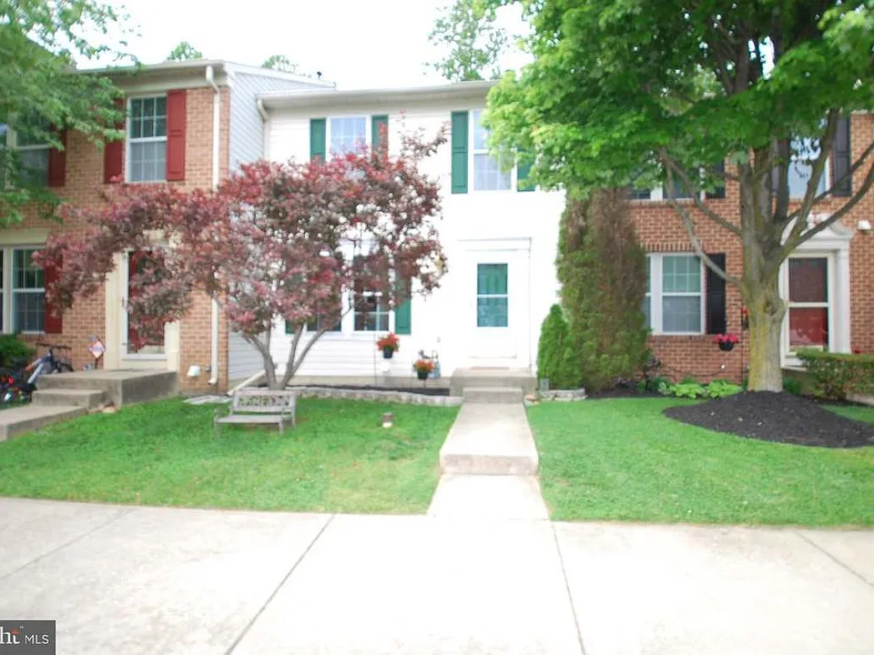 8719 Castlerock Ct