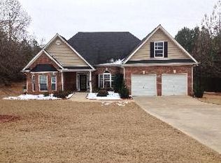 565 Clearbrook Dr, Covington, GA 30016