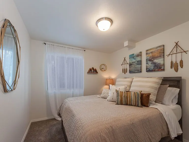 9812 E. 4th Ave. — Photo 11