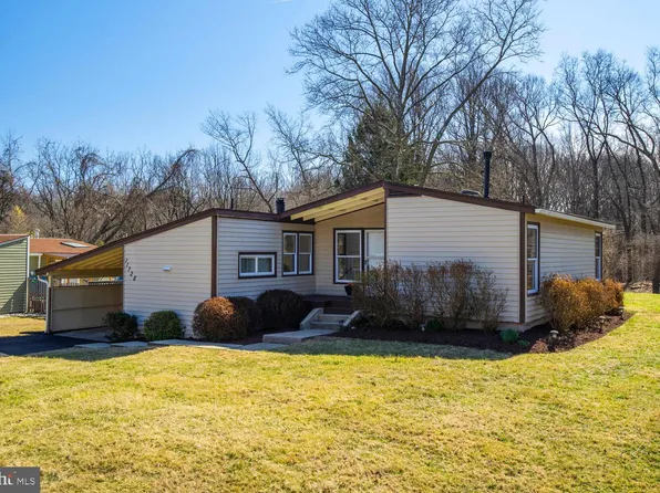 11728 Cherry Grove Dr, Gaithersburg, MD 20878