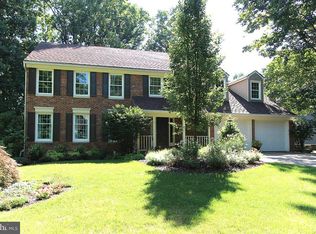 11877 Fawn Ridge Ln, Reston, VA 20194