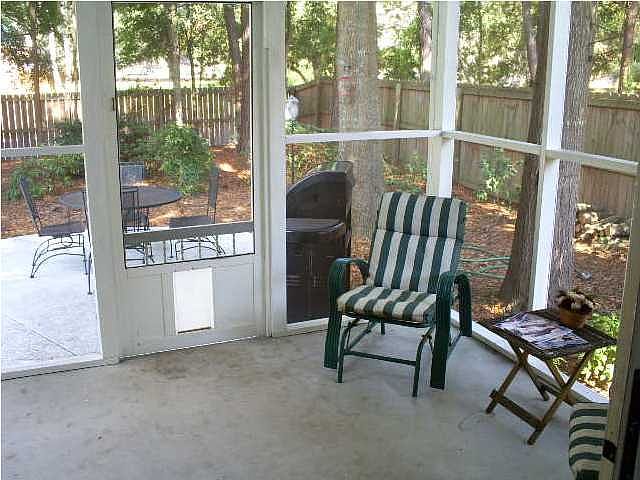 2nd image of 691 Majestic Oaks Dr