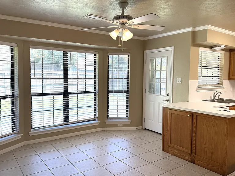 1505 Richland Ct N — Photo 16