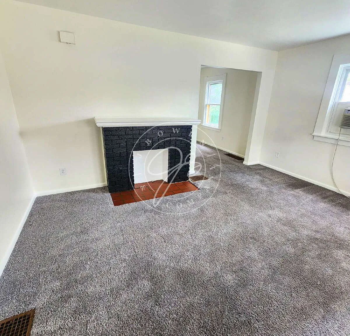 3 bed, 1.0 bath, 1128 sqft, $1,400 — Photo 4