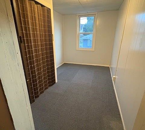 4th image of 370 Harold Ave