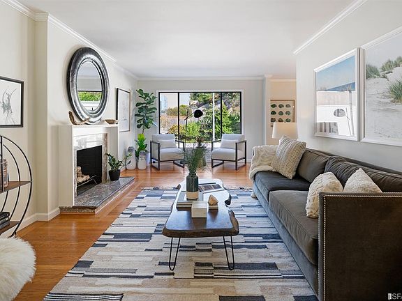 2nd image of 87 Aquavista Way