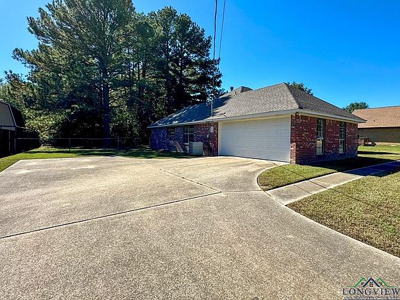 3rd image of 1220 San Salvador Dr