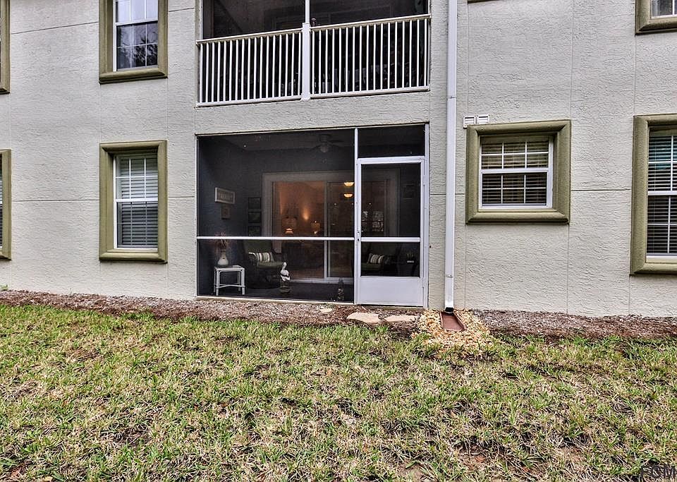 2nd image of 100 San Juan Dr #104