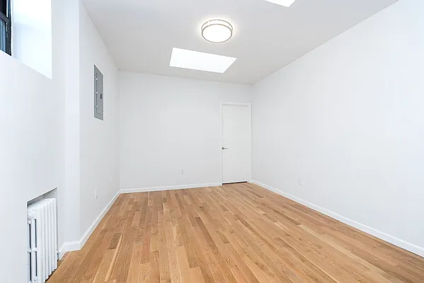 Rented by Bold New York | media 34