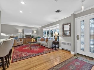 6 Dale Avenue, Syosset, NY 11791