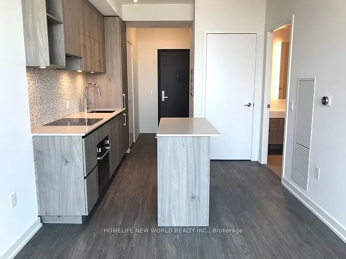 1 Yorkville Ave #2810 — Photo 11