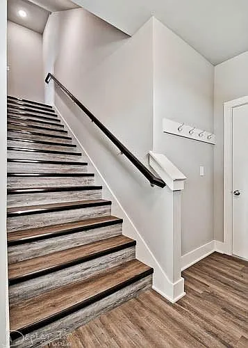 4 bed, 4.5 bath, 1990 sqft, $2,495 — Photo 2