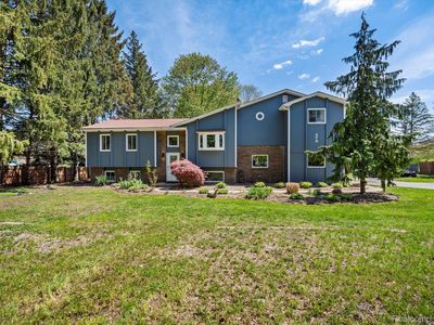 579 S Hospital Rd, Waterford, MI, 48327