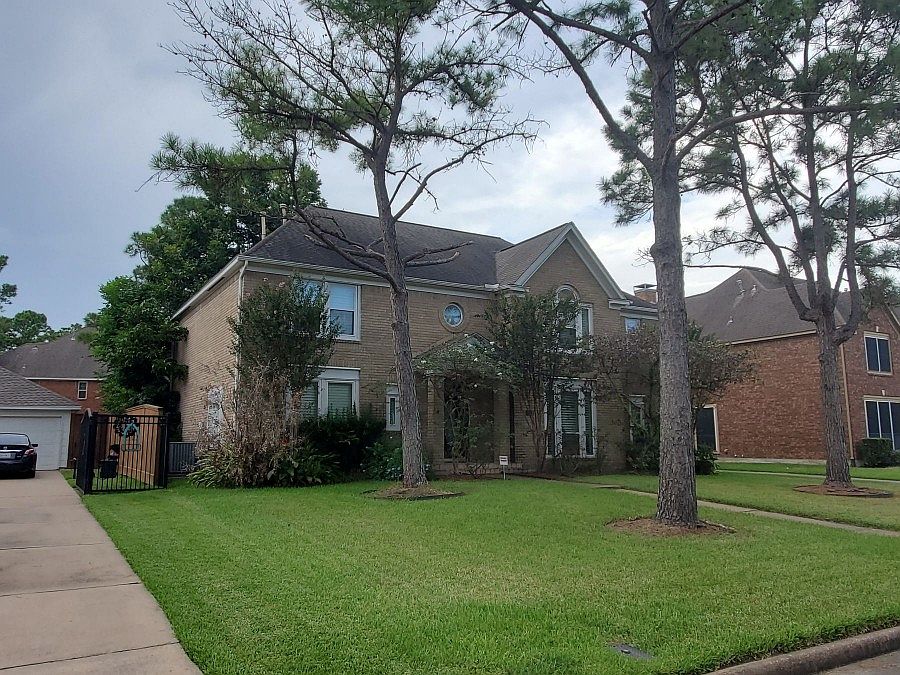 2nd image of 1926 Shadow Forest Dr