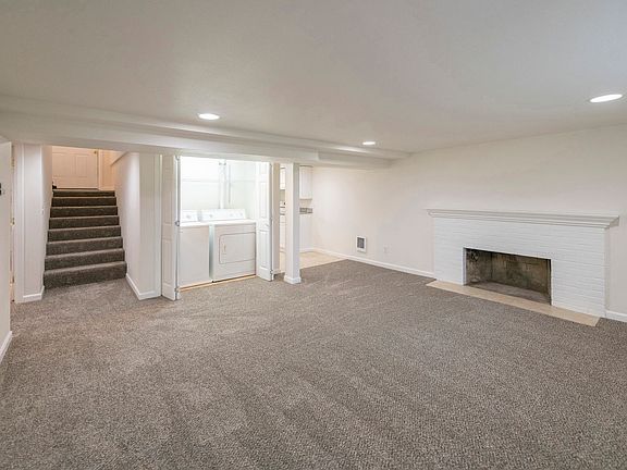 5th image of 12203 Roseberg Ave S #B