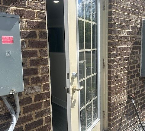 3rd image of 9515 Broad Oaks Ln #1