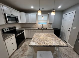 21 Wellesley St, Springfield, MA 01109