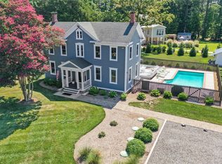 95 Starfish Ln, White Stone, VA 22578