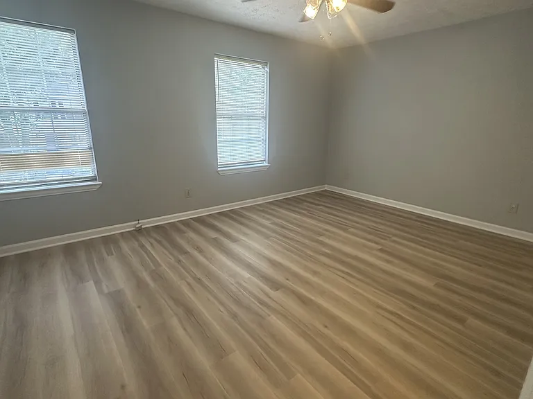 1016 Huntington Trce SE — Photo 13