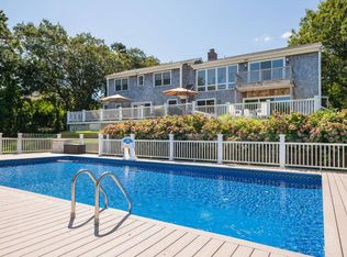 41 Hillside Rd, Southampton, NY 11968