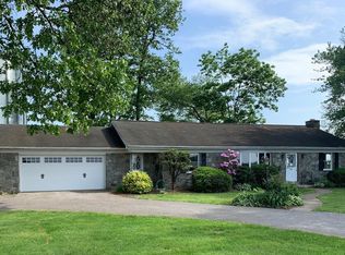 366 Highland Rd, Atglen, PA 19310