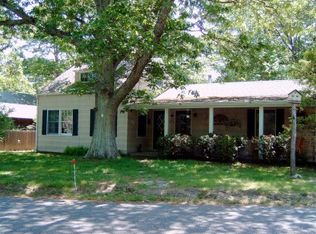 1 N Silver Beach Rd, Shelter Island Heights, NY 11965