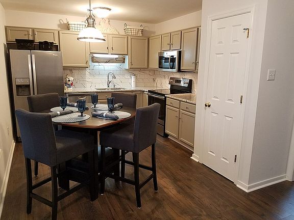 New stainless fridge conveys