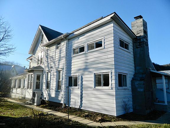 3rd image of 144 N Main St