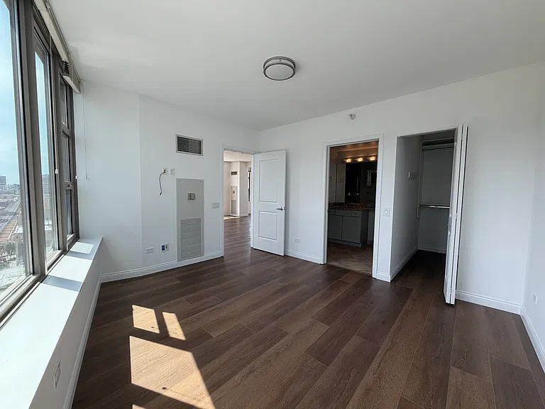 200 N Jefferson St #1101 — Photo 16