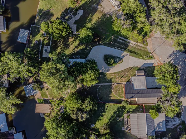 3819 Horseshoe Trl, Granbury, TX 76048