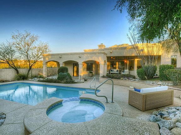 3rd image of 5791 N Paseo Otono
