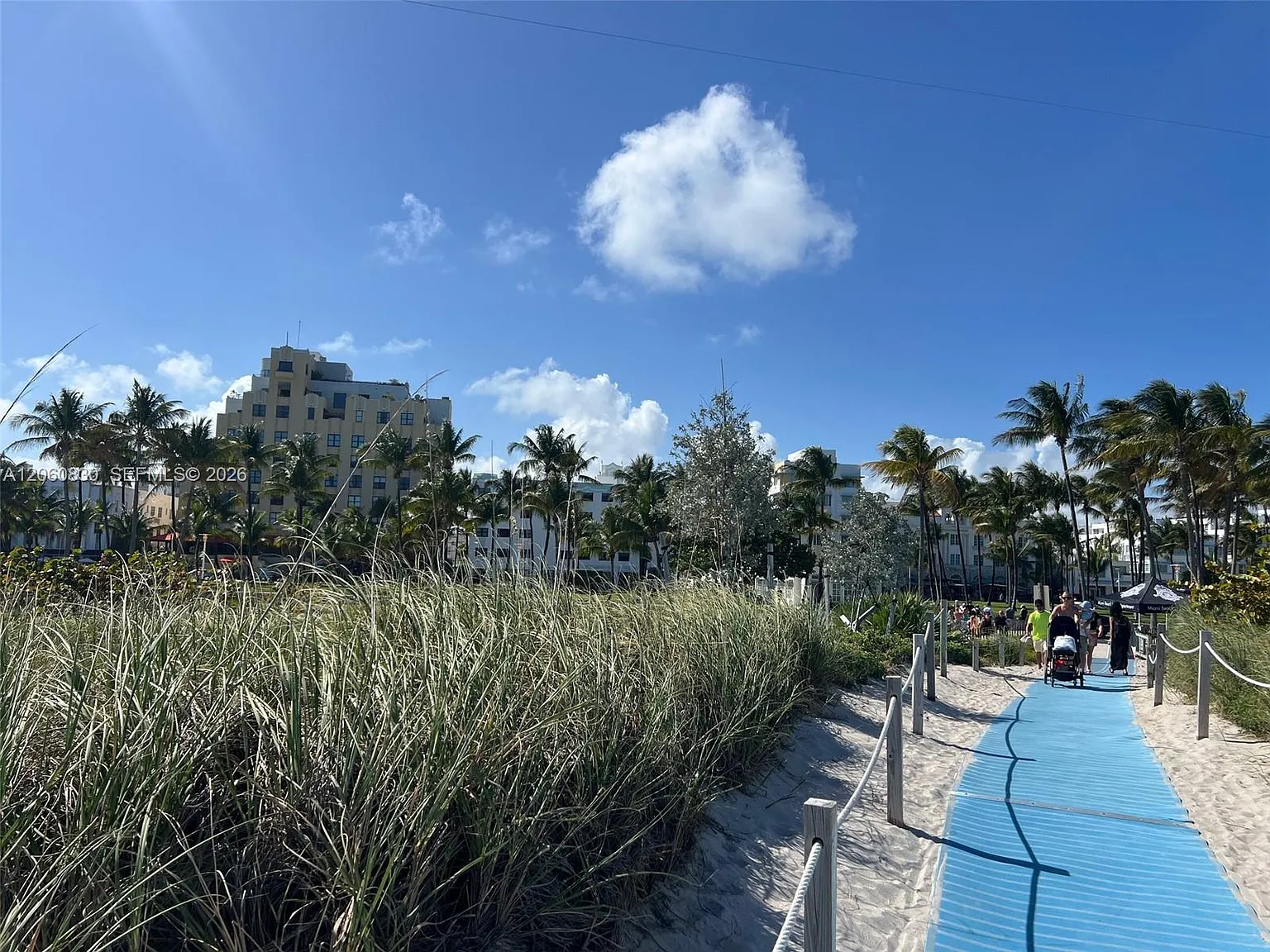 1390 Ocean Drive Condo — Photo 3