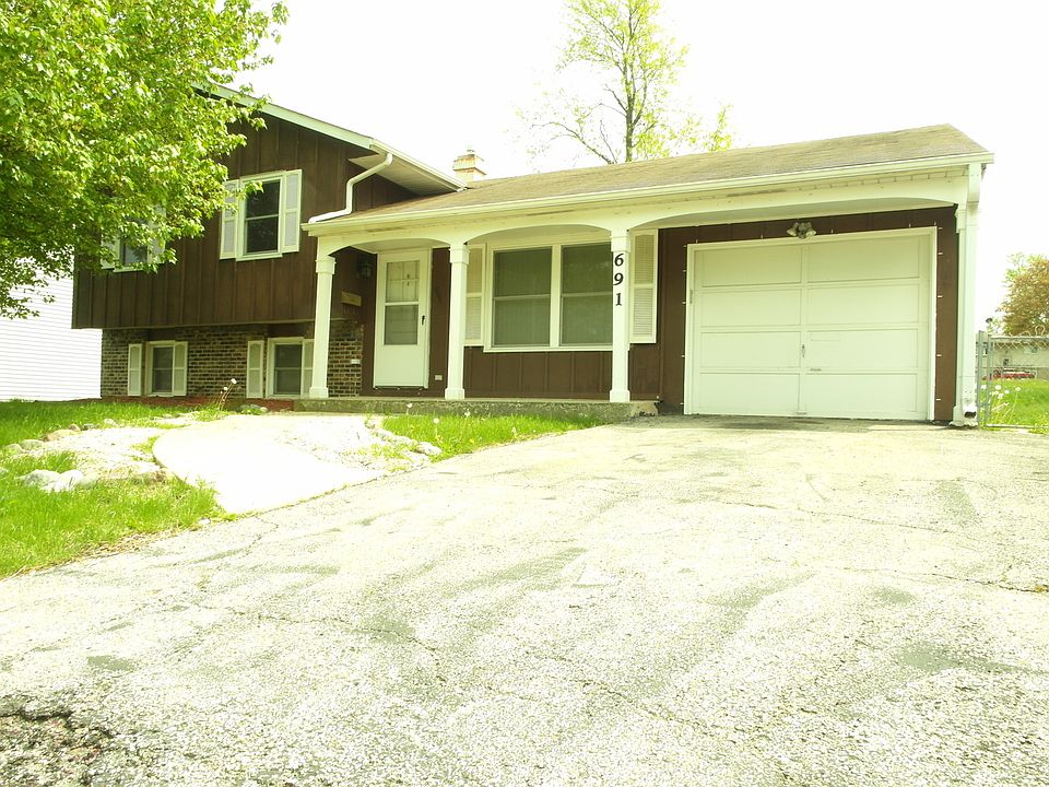 1st image of 691 Armitage Ave