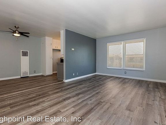 2nd image of 1857 Pine Ave APT 4
