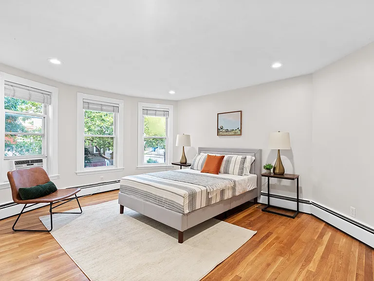 480 Medford St #4 — Photo 17