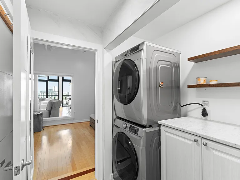 175 2nd St S #916 — Photo 9